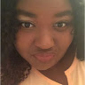 Meet your Posher, Kenisha